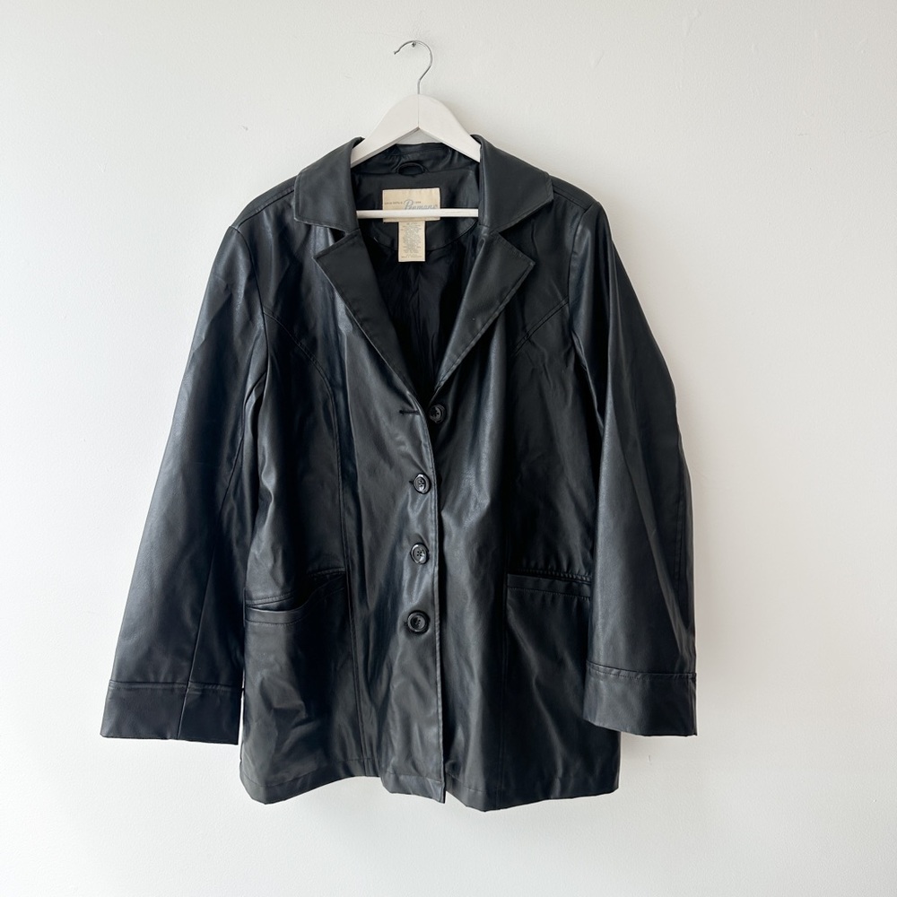 VTG- Penmans Faux Leather Jacket - Boxy/Oversized Fit- Black - X-Large